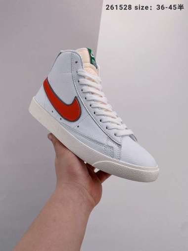 sepatu NIKE BLAZER
