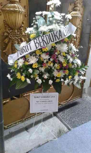 Standing Flowers Ucapan Wisuda