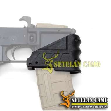 MAG GRIP - GRIP FAB MAGWELL AR15 STANDAR (SC2657)