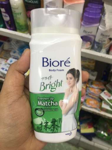 Biore Body Foam Bright