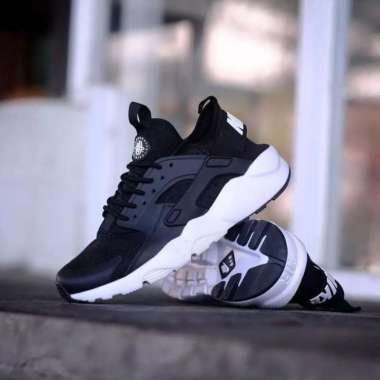 harga nike air huarache original