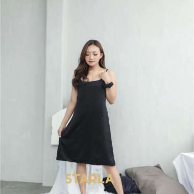 Jaya Hebat Starla Kiara Backless Midi Dress Black