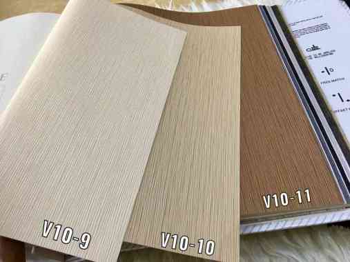 Wallpaper Dinding Polos Serat Tekstur Ulir Kayu Soft Avenue