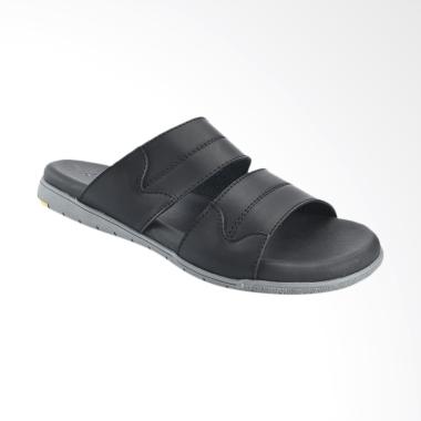 Yongki Komaladi Sandal Pria - Black [VN436-3]