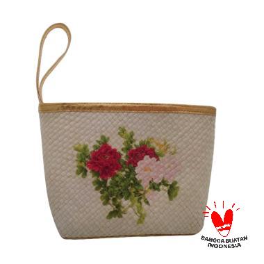 Dania Anyaman Motif Bunga Tas Kosmetik Pouch