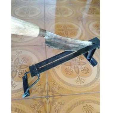 Kacip alat pencacah rumput pakan ternak potong manual