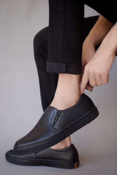 Sepatu slip on converse new arrivals