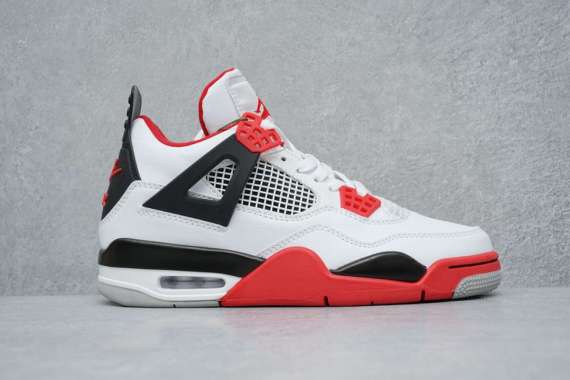 Sepatu Air Jordan 4 - Harga Original Terbaru Maret 2022 | Blibli