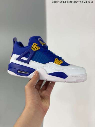 retro 4 size 6