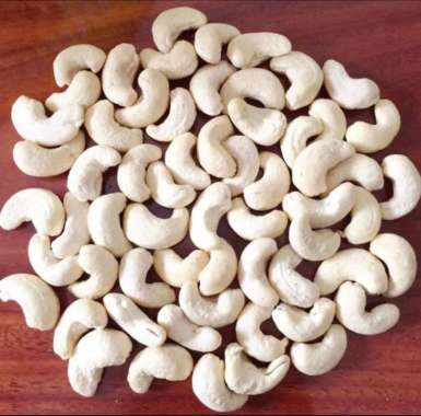 KACANG METE MENTAH 1 KG