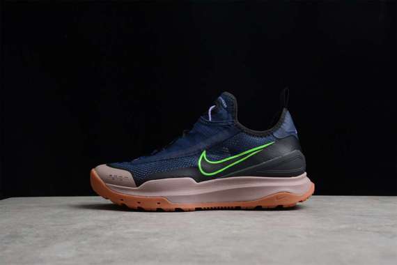 nike acg sneakers womens