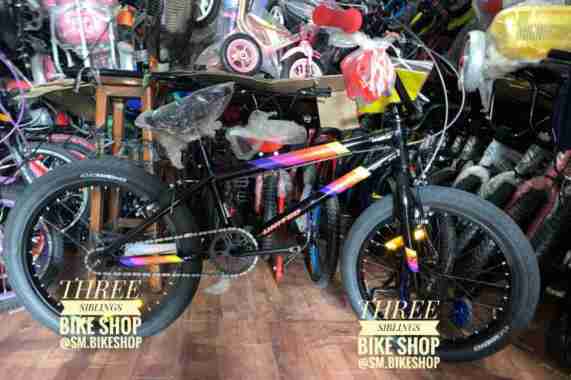 SEPEDA FREESTYLE BMX UNITED RHESUS 20 INCH BLACK