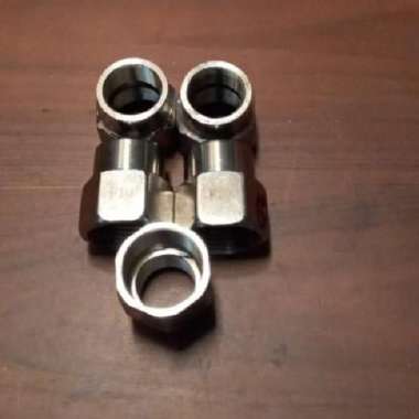 Sok Sock Nepel Drat Luar Dalam 3/4" X 1/2" Pendek