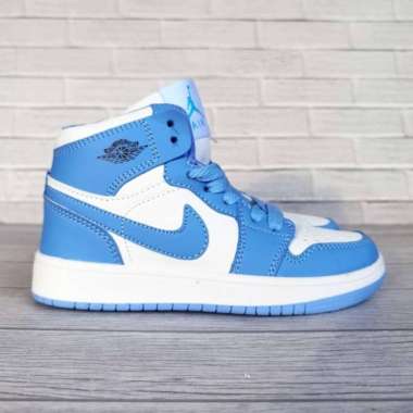 nike air jordan 1 high light blue