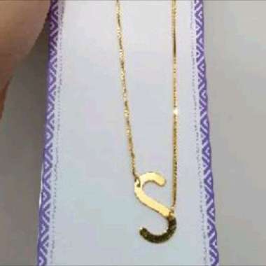 kalung model persegi inisial huruf s elegant emas asli