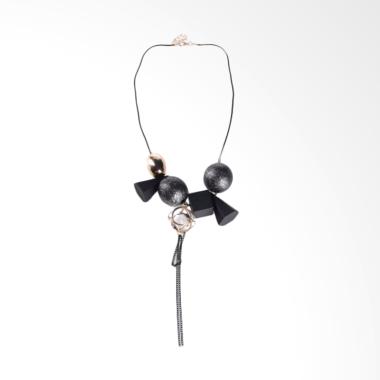 Two Lips Blocks And Balls Necklace A