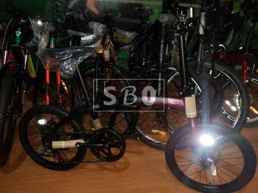 Polygon Urbano 3 black purple