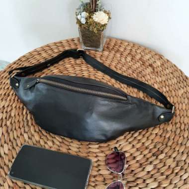 Waistbag Tas Pinggang Wanita Fashion Kulit Warna Hitam Black Asli Garut