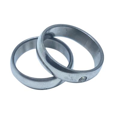 Lila CT49 Titanium Cincin Couple [Size Male 18/ Female 16]