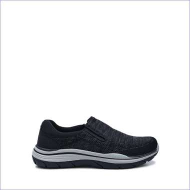 skechers relaxed fit mens trainers