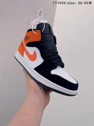 Jual Air Jordan 1 Mid Vietnam Online Terbaru Mei 2022 - Blibli