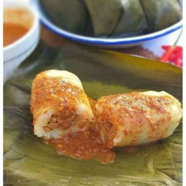 LONTONG ISI WORTEL KENTANG