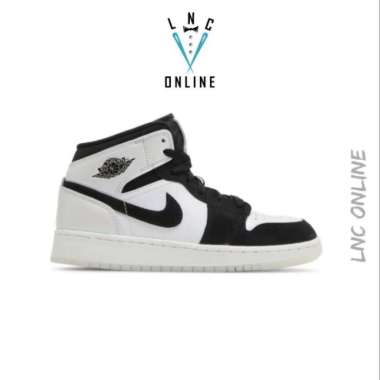 mid-diamond-shorts-white 