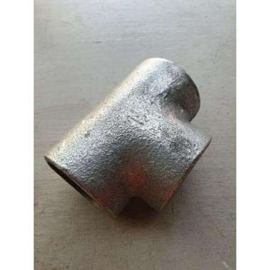 Tee Besi T Besi Galvanis Drat Dalam T Besi Sambungan Pipa 1 1/2"