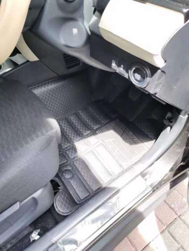 Karpet 5D Premium carbon untuk mobil Toyota Rush / Terios 2018-2021