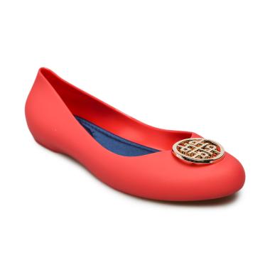 harga flat shoes hush puppies