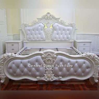 Dipan Ranjang Cat Duco Kayu Jati Cushion Tempat Tidur Ukir Jepara 180 x 200