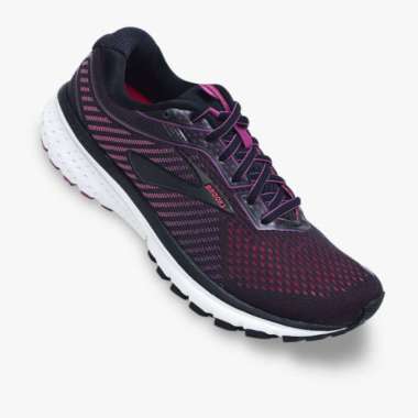womens ghost brooks 12