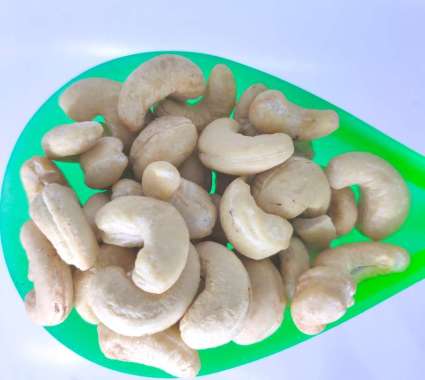 1000gr Kuartet Nabati Kacang Mede Utuh Size Sedang - Besar Mete Sulawesi - Mente Mentah - Raw Cashew