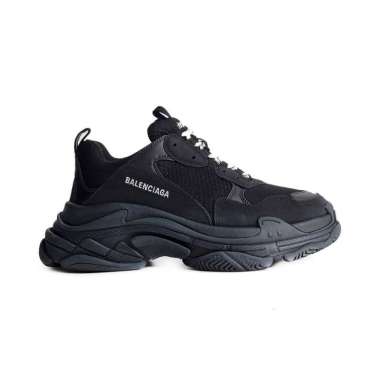balenciaga triple s low top sneaker