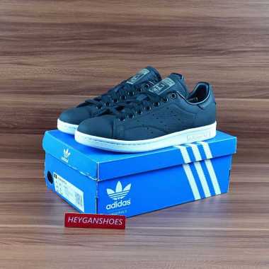 all black leather stan smiths