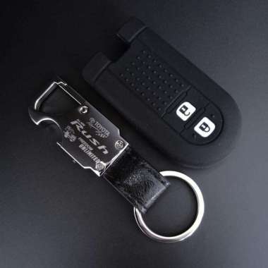 Gantungan Kunci Mobil Keyless Toyota Rush Keychain + Slikon Silver