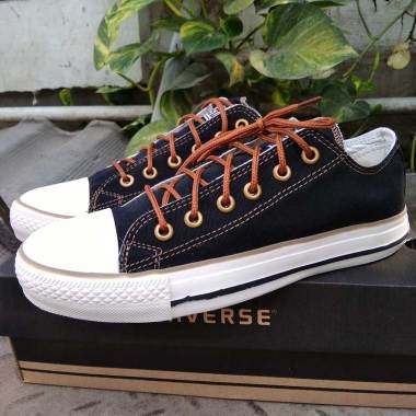 macam macam sepatu converse