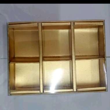 Kotak Coklat Sekat Sekat 6