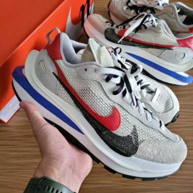 Nike sacai hotsell original