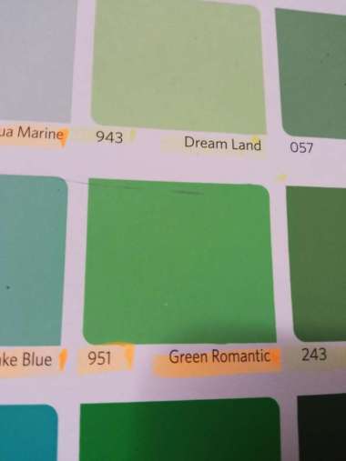 Cat Tembok 951 Green Romantic Hijau Krem Vinilex 5 kg Interior Dinding