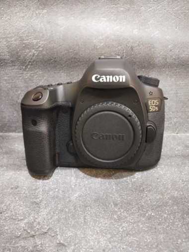 Canon EOS 5D S Body Only bukan 5D mark IV 5D mark III