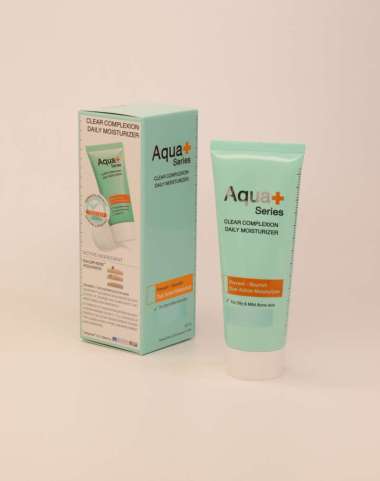 aqua  series clear complexion daily moisturizer
