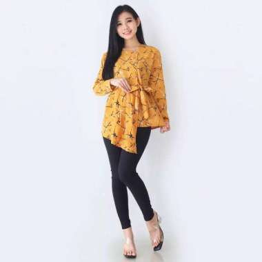 Model Baju Atasan Wanita Terbaru Kualitas Terjamin Blibli Com Blus yang berlengan panjang maupun blus model boat neck sangat cocok untuk kamu gunakan pada saat pergi ke pantai sekalipun. model baju atasan wanita terbaru