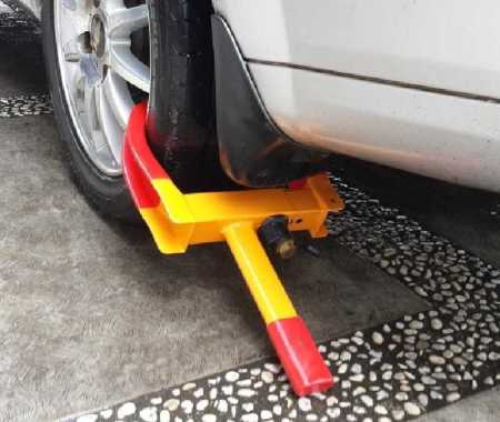 Kunci Ban Bahan Besi Pengaman Mobil Anti Maling