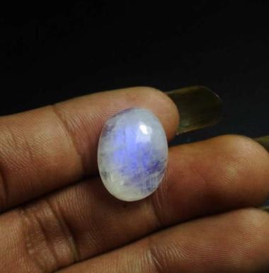 Batu Biduri laut asli (kode:672) putih bias sinar biru