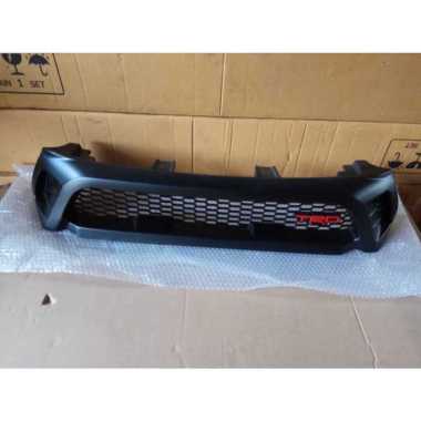 Front grill TRD toyota hilux revo