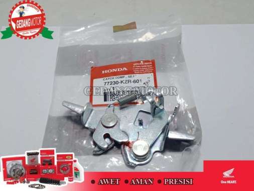 Honda Genuine Part Dudukan Kunci Jok Vario 125 Cbs Helm -In Old 77230-KZR-601 Silver