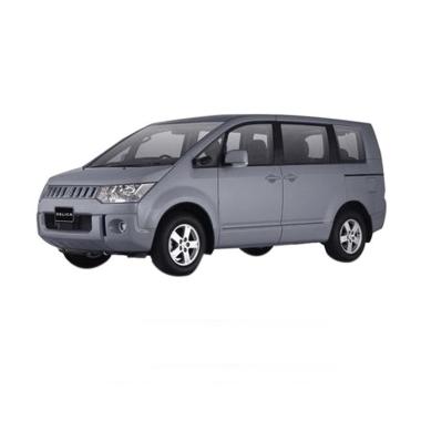 Mitsubishi Delica 2.0 Mobil - Silver Metallic
