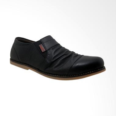 D-Island Shoes Wrinkle Slip On High Quality Kulit Sepatu Pria - Black