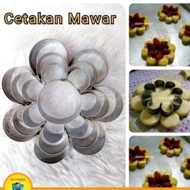 Cetakan kue pastel bunga mawar / pastel panada dumpling stainles steel